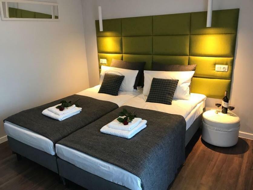 Premium Apartment - Chopin Airport ワルシャワ エクステリア 写真