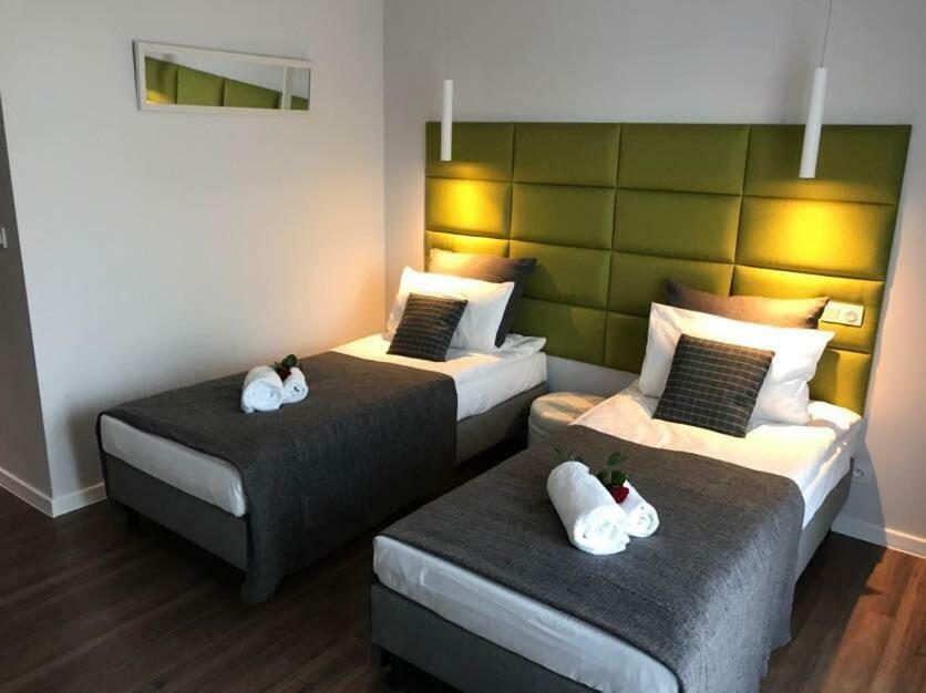 Premium Apartment - Chopin Airport ワルシャワ エクステリア 写真